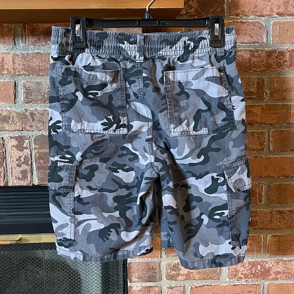 Children's Place Gray Camo Shorts Husky Fit - Picture 3 of 7
